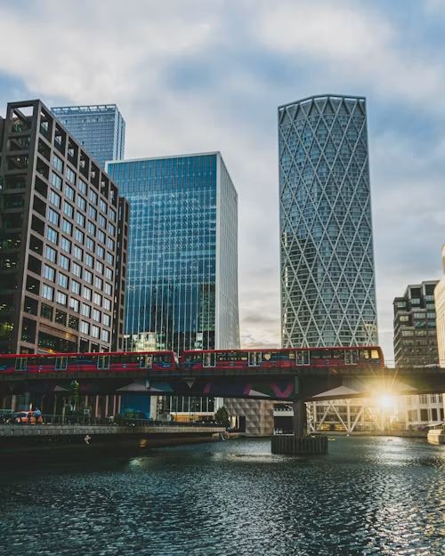 Canary Wharf DLR at dusk